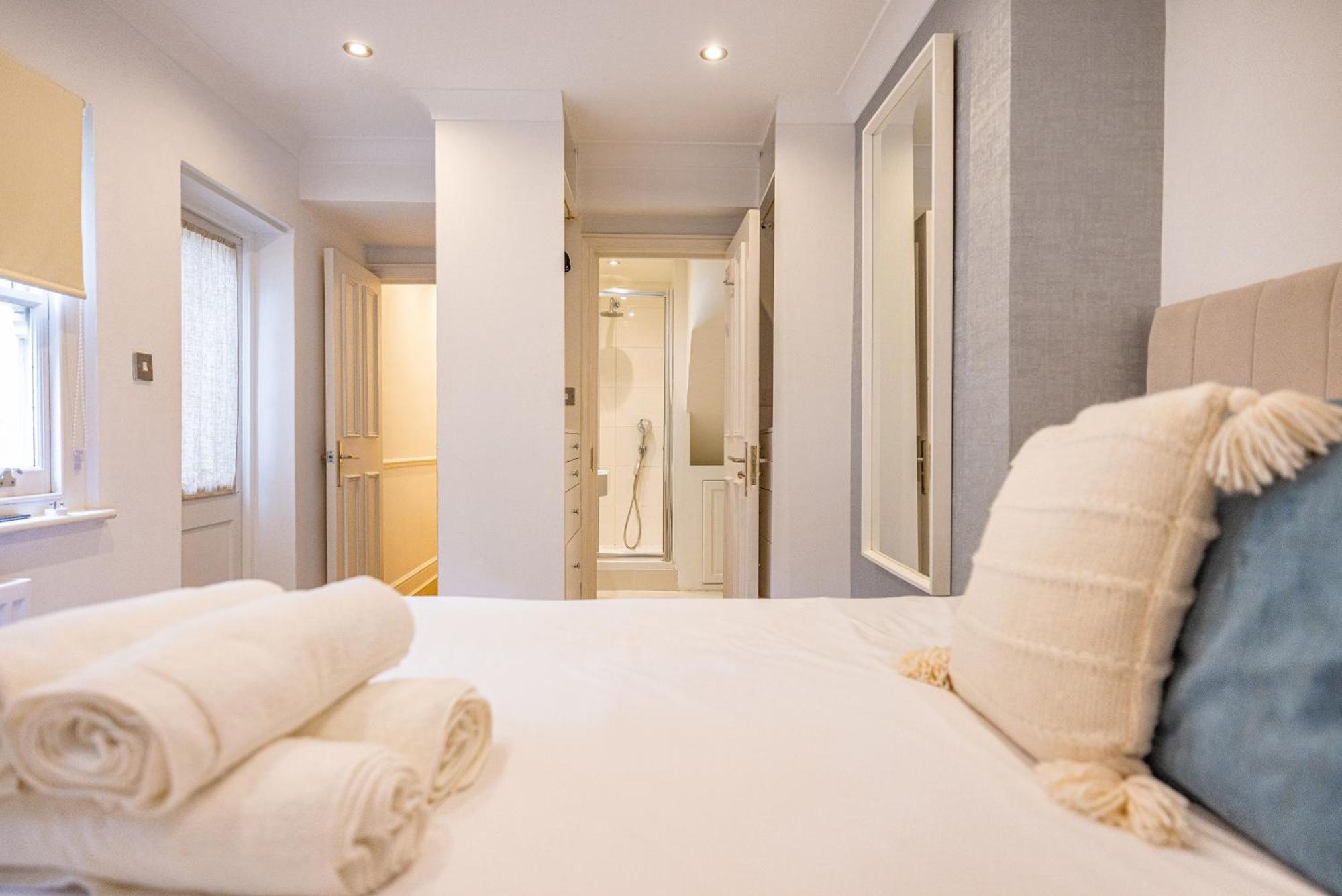 Gorgeous 3 B Edroom Home In Little Venice Londra Esterno foto