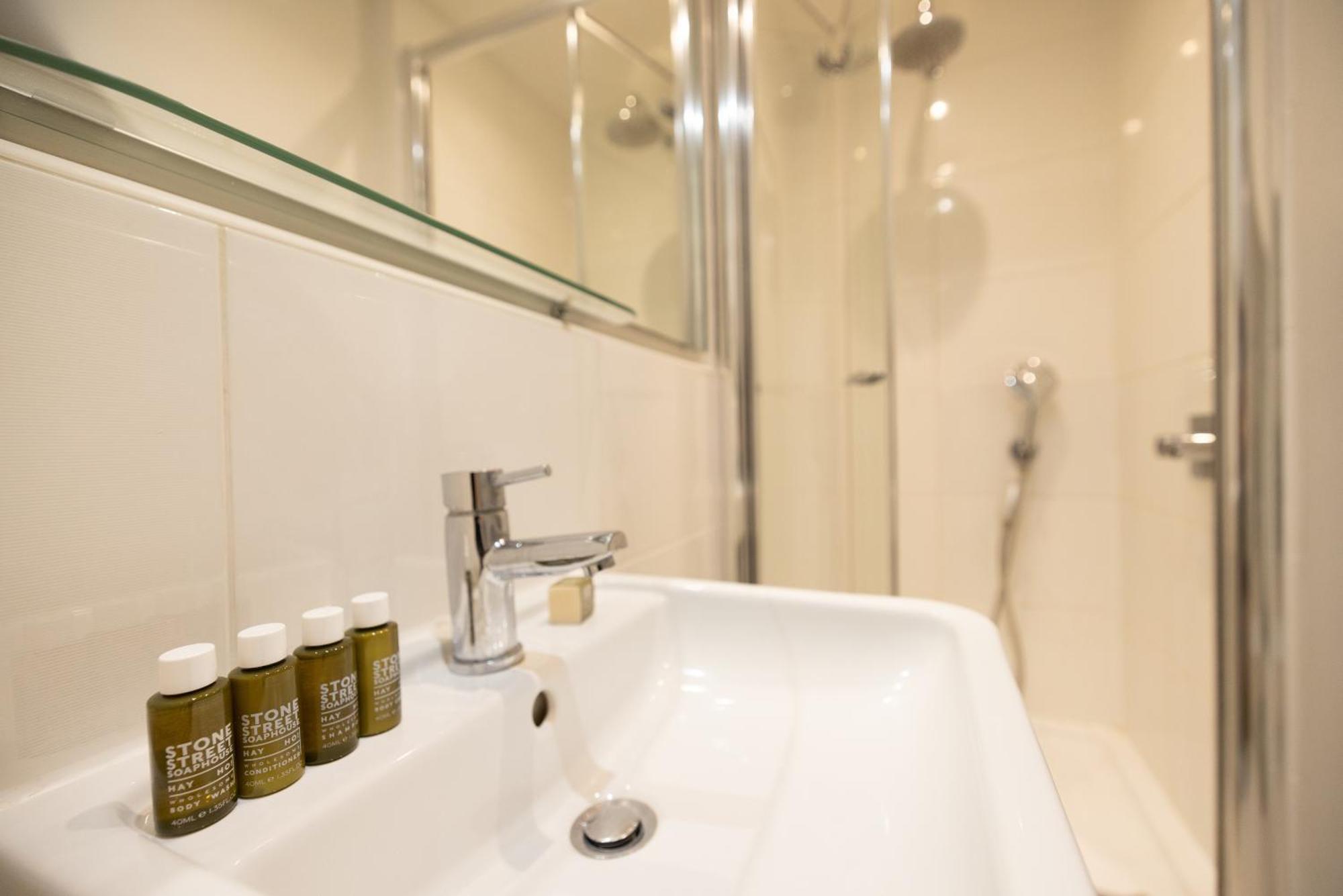 Gorgeous 3 B Edroom Home In Little Venice Londra Esterno foto
